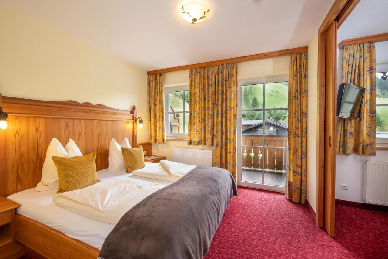 Naturhotel Huettenwirt Im Grossarltal Hüttschlag Εξωτερικό φωτογραφία