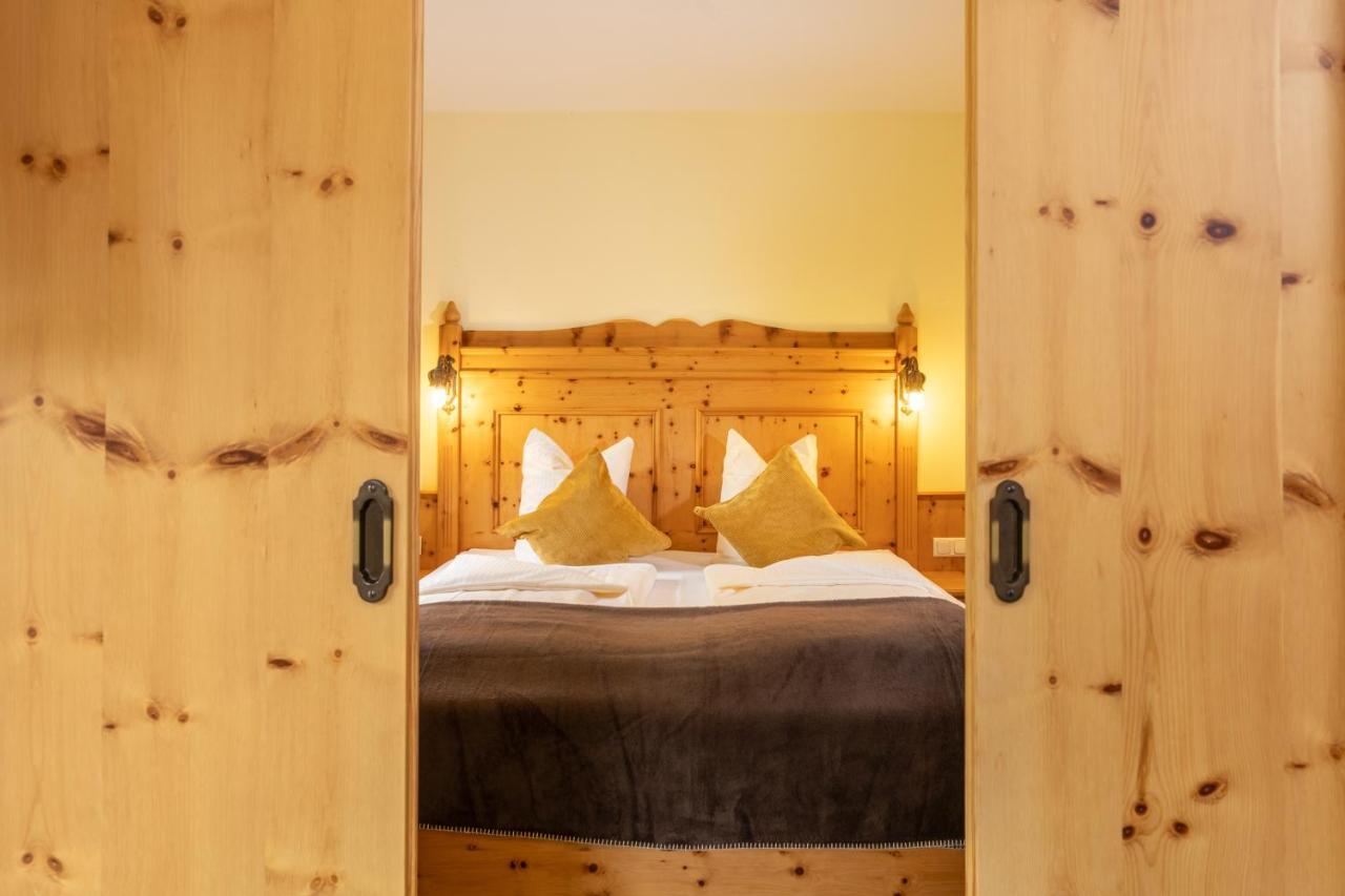 Naturhotel Huettenwirt Im Grossarltal Hüttschlag Εξωτερικό φωτογραφία