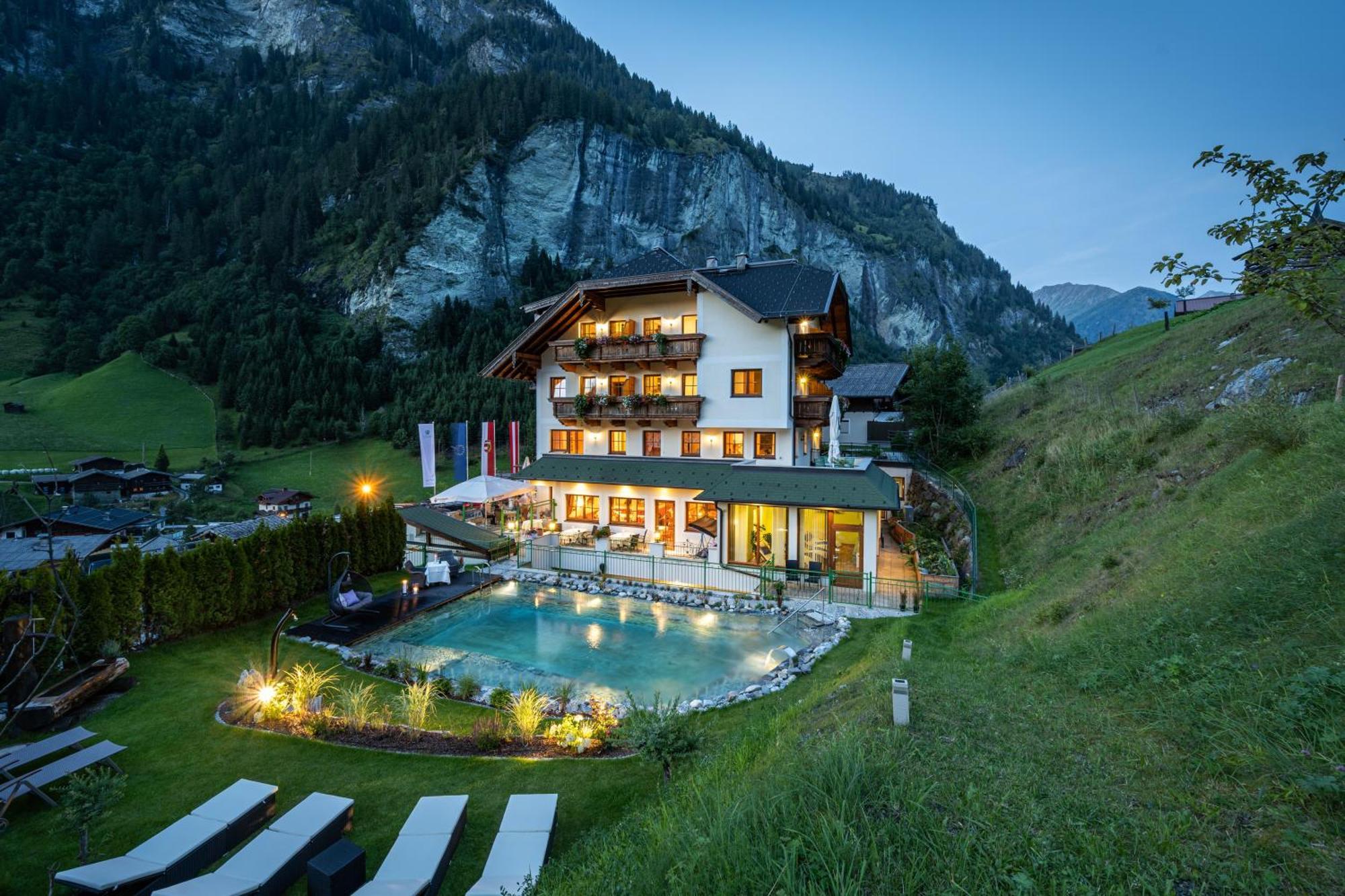 Naturhotel Huettenwirt Im Grossarltal Hüttschlag Εξωτερικό φωτογραφία