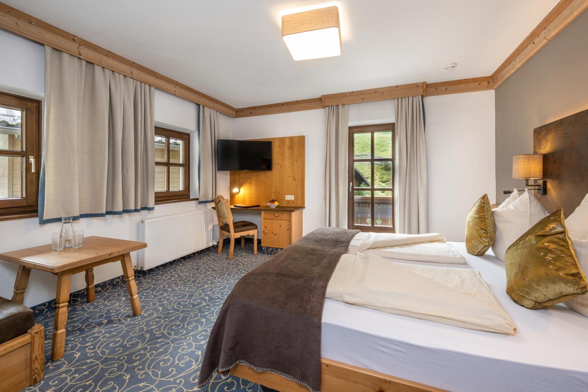 Naturhotel Huettenwirt Im Grossarltal Hüttschlag Εξωτερικό φωτογραφία